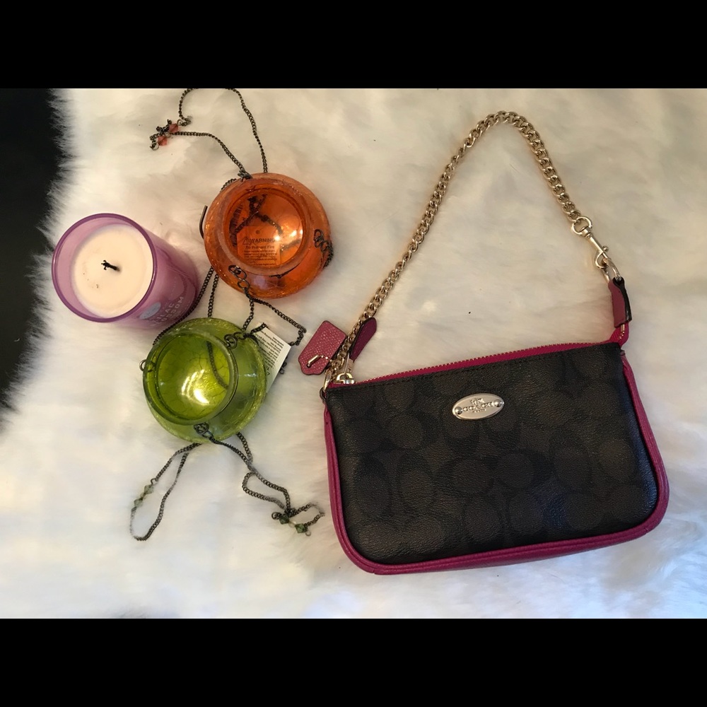 Coach leather shoulder bag/wristlet